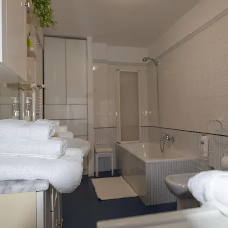 Bob's Fleming House *