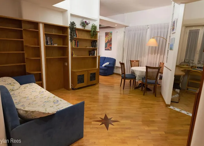 Bob's Fleming House Roma