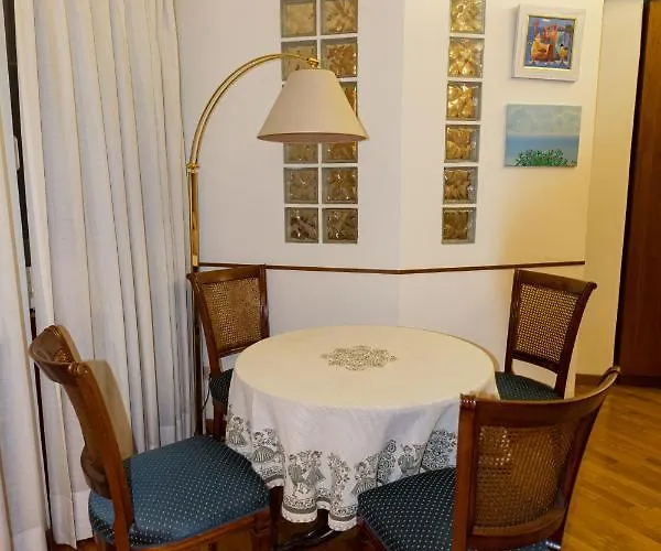 Bob's Fleming House * Roma